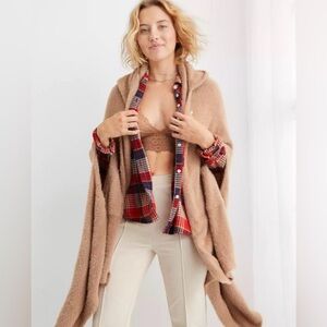 NWOT Aerie Cape/Cardigan